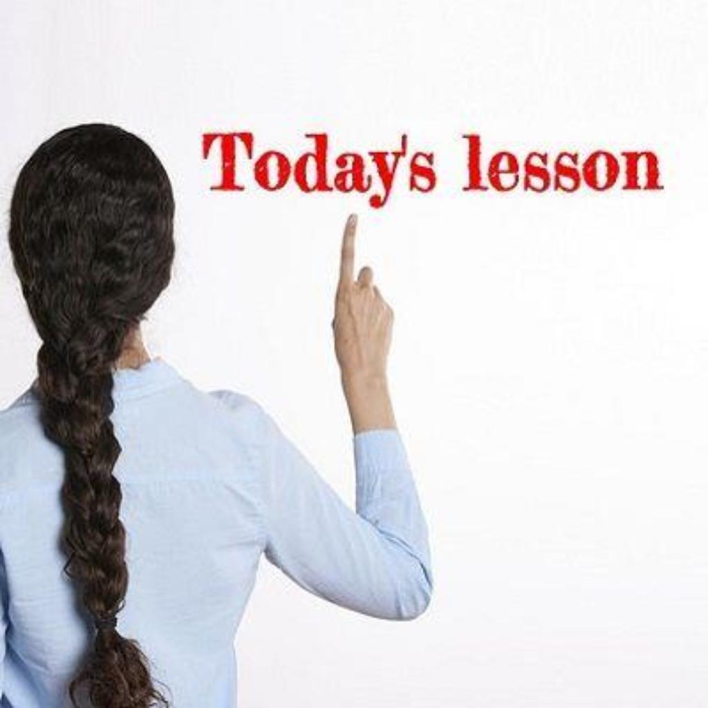 teacher-pixabay6046103_640